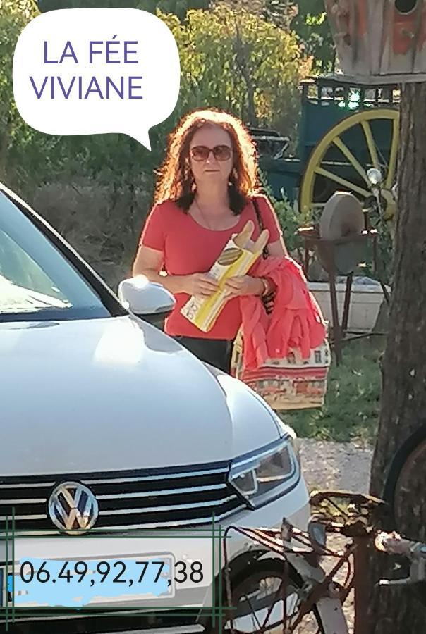La Fee Viviane Et Michel L'Enchanteur Robion en Luberon Dış mekan fotoğraf